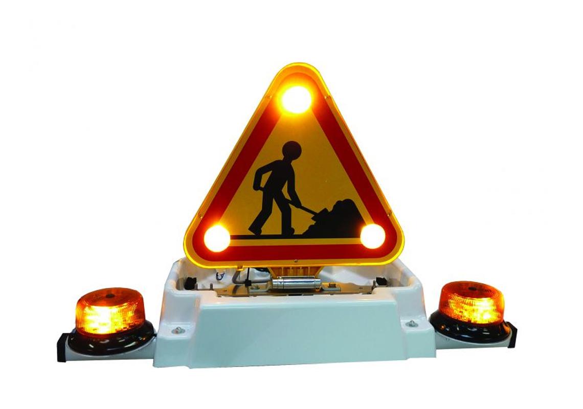 COMBI 500 ELEC Class 2 with magnetic flashing beacons